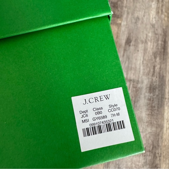 NIB! J. Crew Stevie ankle boots in metallic leather - Color: Metallic Silver - Picture 12 of 13